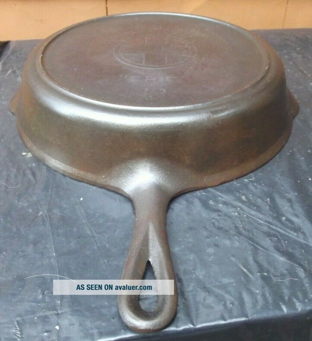 Griswold Cast Iron Skillet 9null