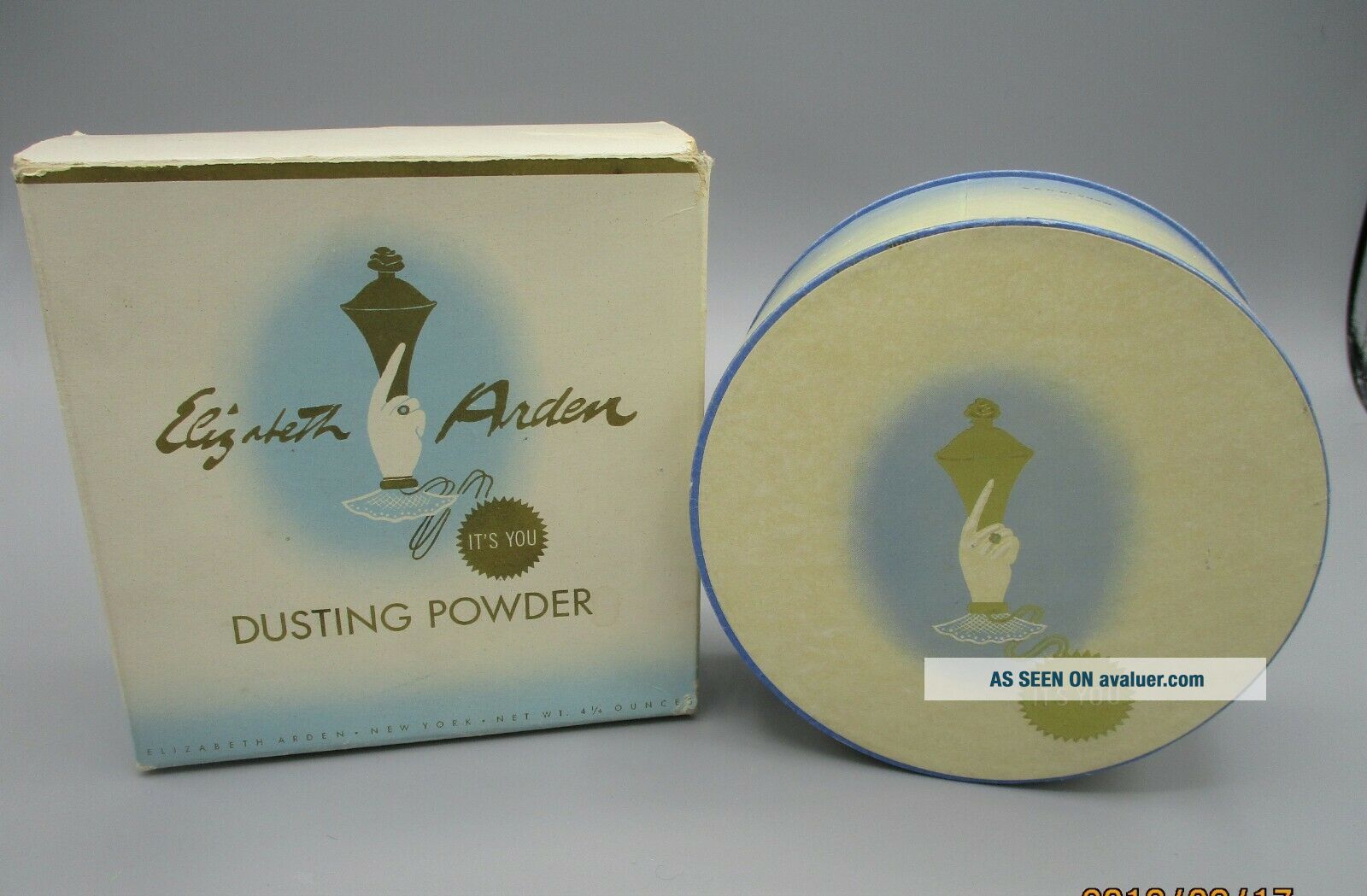 Vintage Elizabeth Arden It`s You Dusting Powder - Box | #4419410