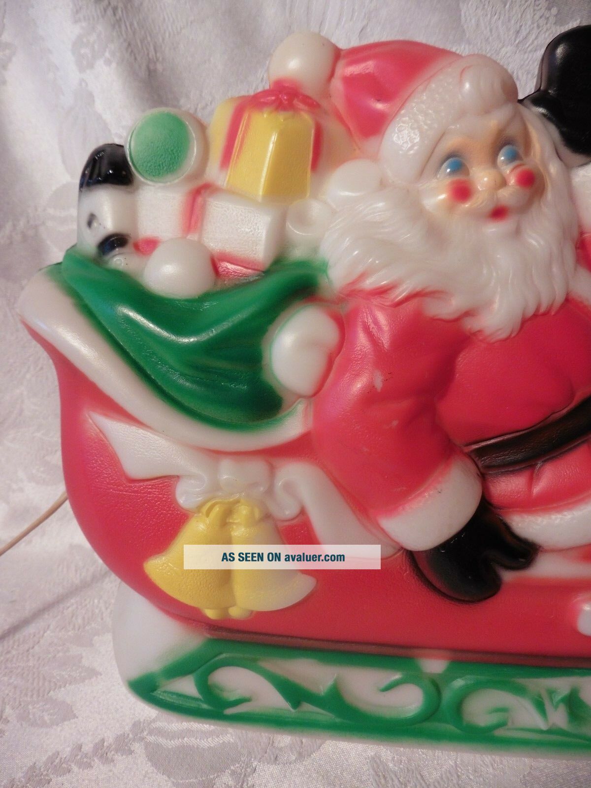 Blow Mold Santa Sleighnull