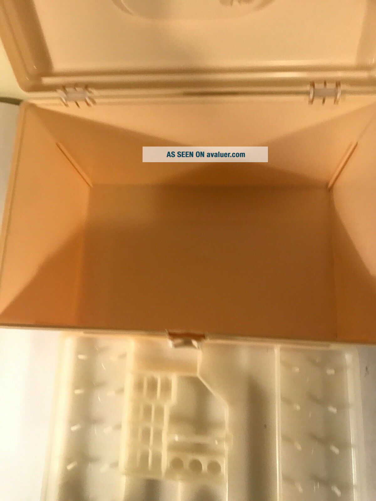 Vintage Wilson Wil - Hold Peach Plastic Sewing Box | #4901314