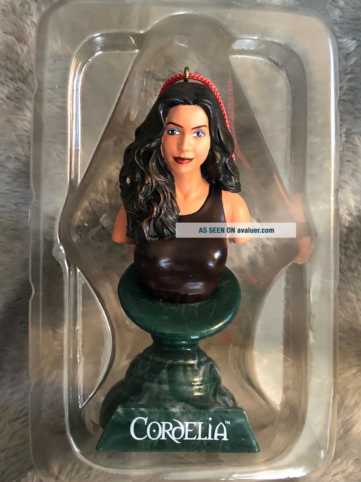 buffy-the-vampire-slayer-cordelia-ornament-mini-bust-angel-series-2